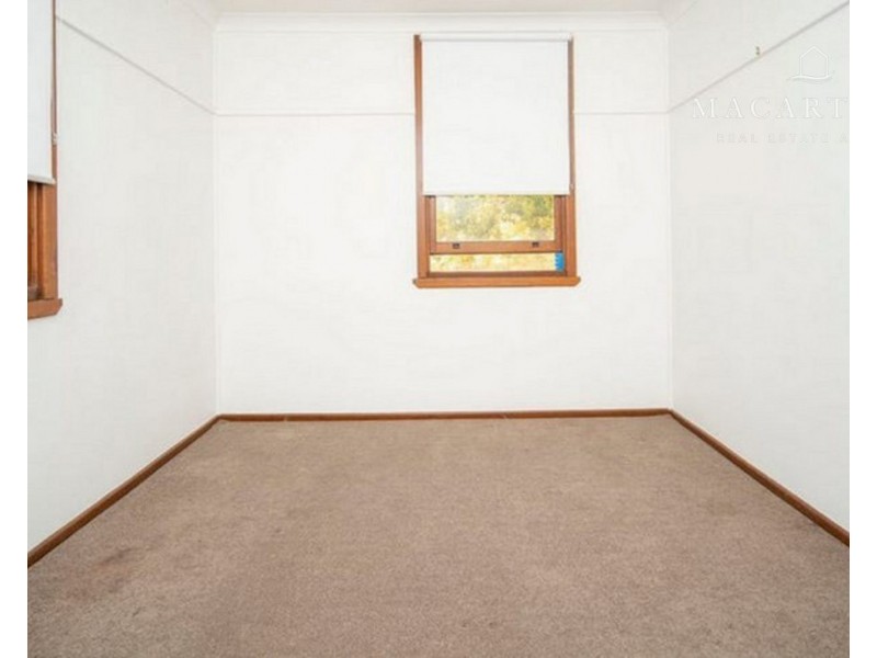 20 Fernleigh Road, Mount Austin NSW 2650