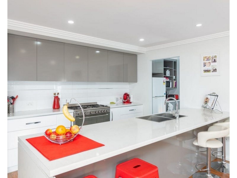 26 Barton Avenue, Lloyd NSW 2650