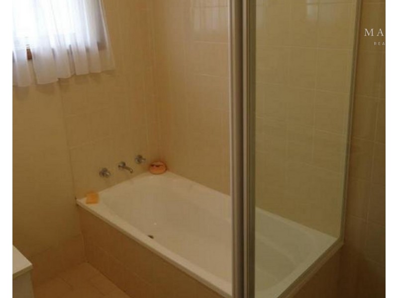 3/2 Bulolo Street, Ashmont NSW 2650