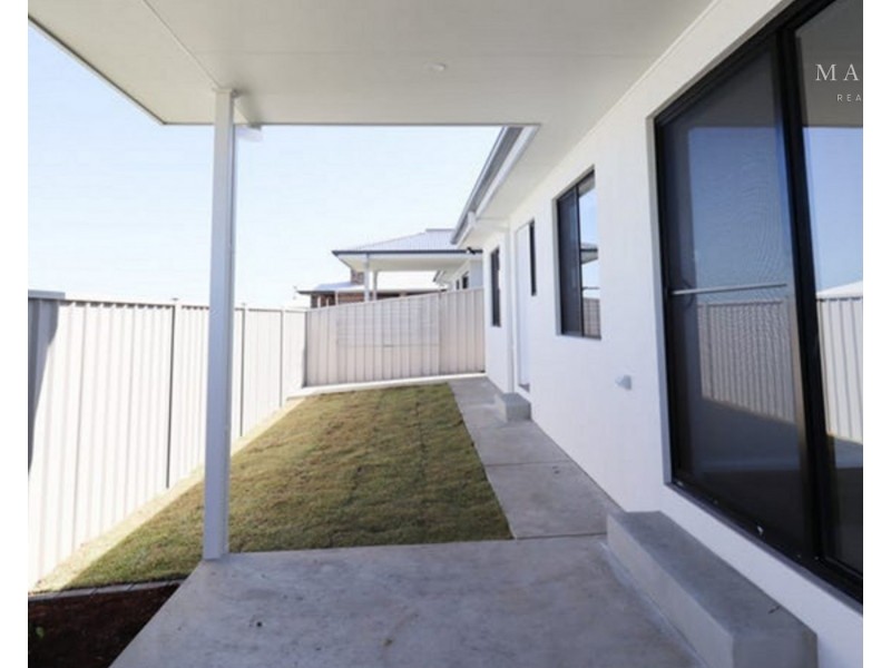 1/77 Coppabella Drive, Gobbagombalin NSW 2650