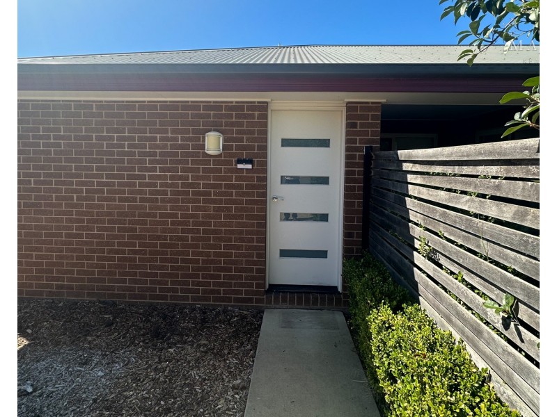 38A Messenger Avenue, Boorooma NSW 2650