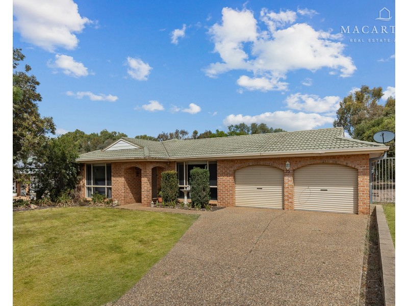 22 Doman Street, Estella NSW 2650