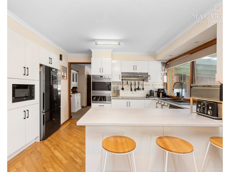 13 Goborra Street, Glenfield Park NSW 2650