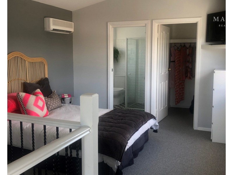 29 Norman Street, Turvey Park NSW 2650