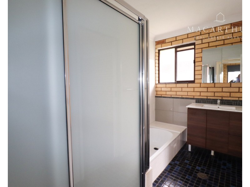170 Fernleigh Road, Mount Austin NSW 2650