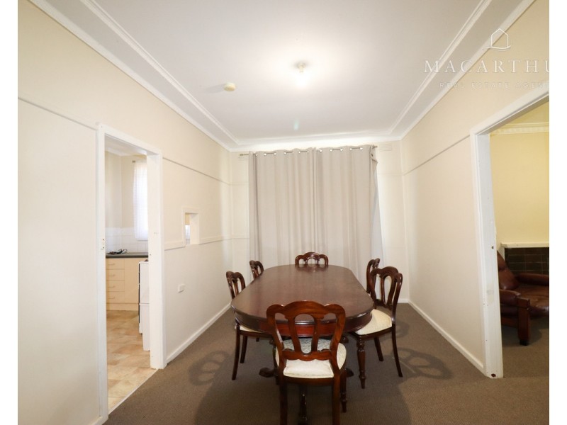 25 Phillip Street, Mount Austin NSW 2650