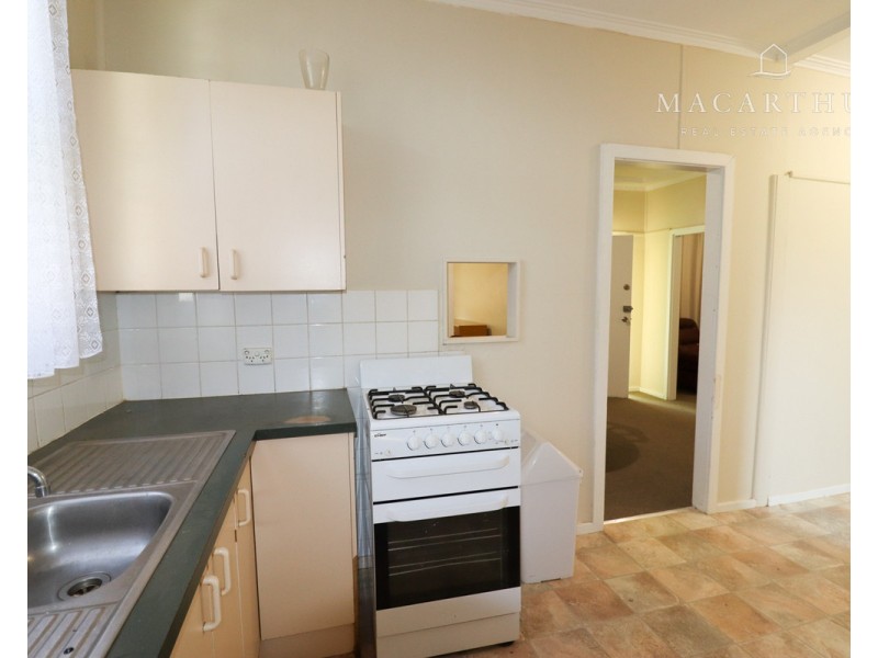 25 Phillip Street, Mount Austin NSW 2650