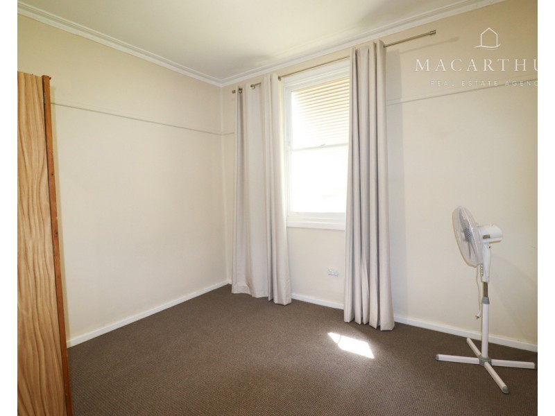 25 Phillip Street, Mount Austin NSW 2650