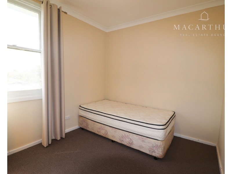 25 Phillip Street, Mount Austin NSW 2650