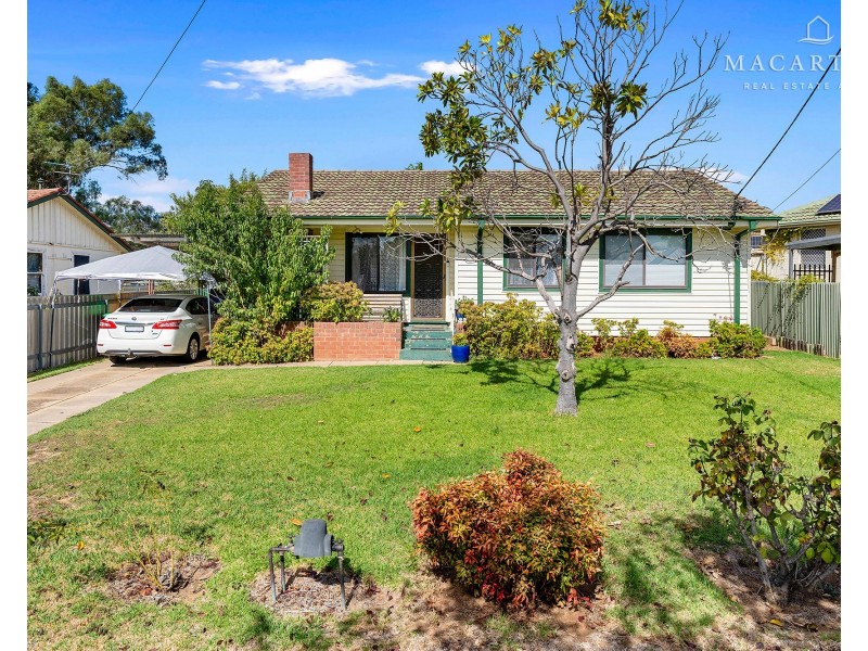 6 Malta Crescent, Ashmont NSW 2650