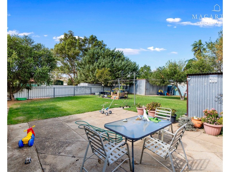 6 Malta Crescent, Ashmont NSW 2650