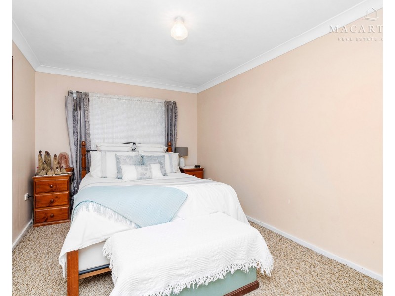 6 Malta Crescent, Ashmont NSW 2650