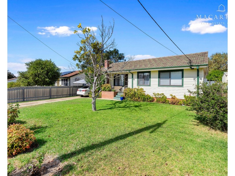 6 Malta Crescent, Ashmont NSW 2650