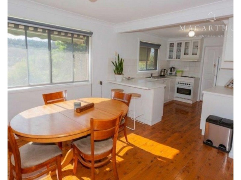 18 Malumba Crescent, Kooringal NSW 2650