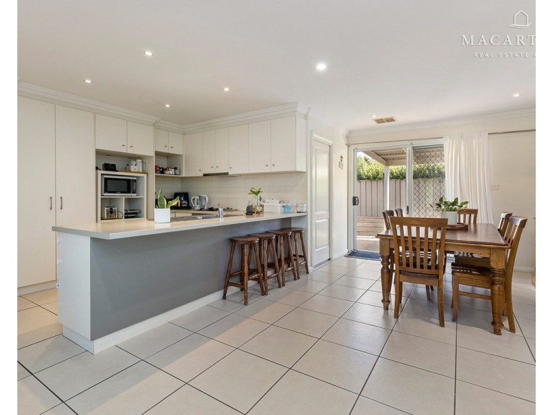 1/3 Bogong Crescent, Tatton NSW 2650