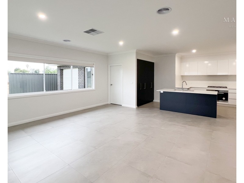 24 Flintwood Street, Forest Hill NSW 2651