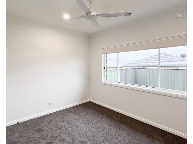 24 Flintwood Street, Forest Hill NSW 2651