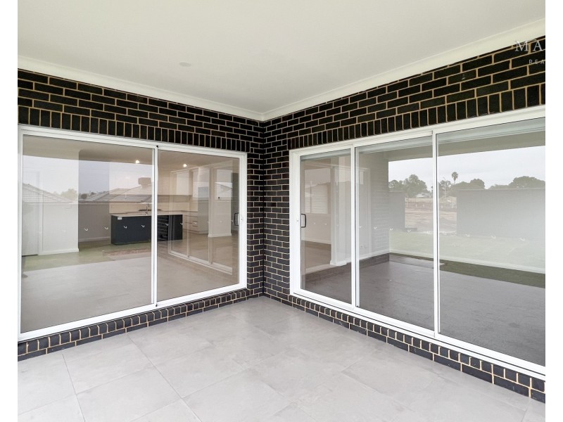 24 Flintwood Street, Forest Hill NSW 2651