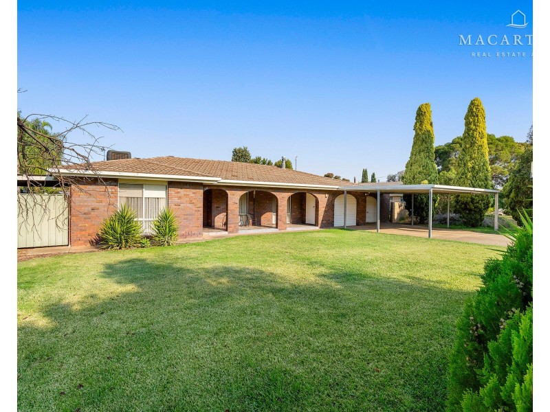78 Balmoral Crescent, Lake Albert NSW 2650