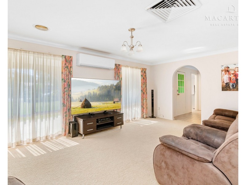 78 Balmoral Crescent, Lake Albert NSW 2650