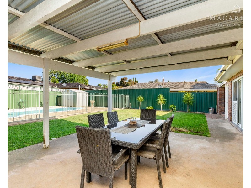 78 Balmoral Crescent, Lake Albert NSW 2650