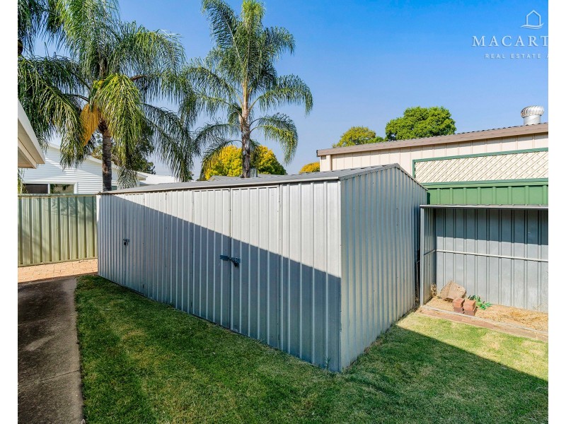 78 Balmoral Crescent, Lake Albert NSW 2650