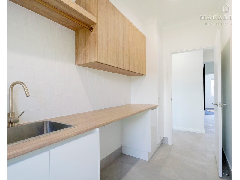 19 Lacebark Drive, Forest Hill NSW 2651