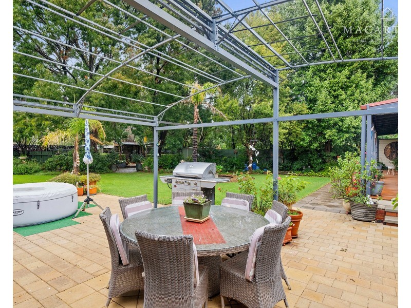 43 Alfred Street, Oura NSW 2650