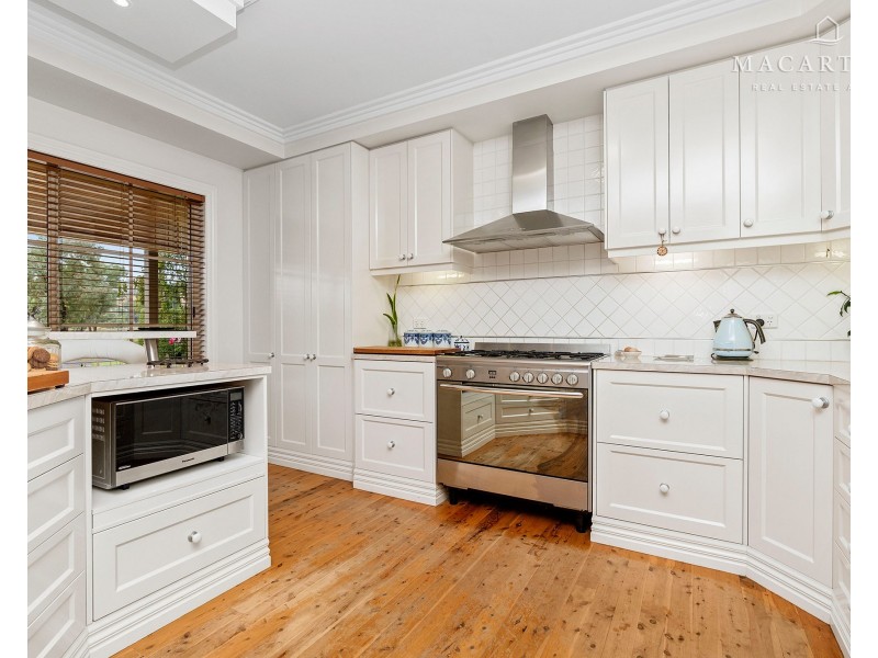 43 Alfred Street, Oura NSW 2650