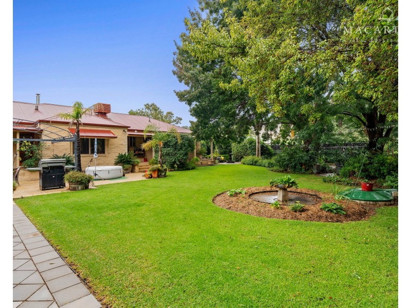 43 Alfred Street, Oura NSW 2650
