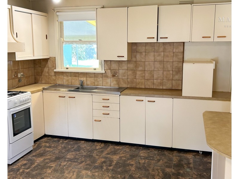 38 Jack Avenue, Mount Austin NSW 2650