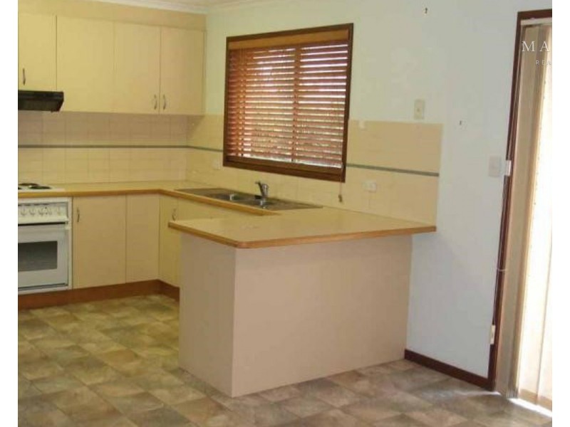 1/7 Jacaranda Drive, Lake Albert NSW 2650