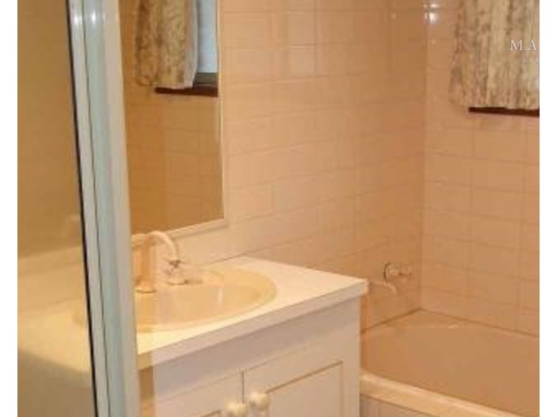 1/7 Jacaranda Drive, Lake Albert NSW 2650