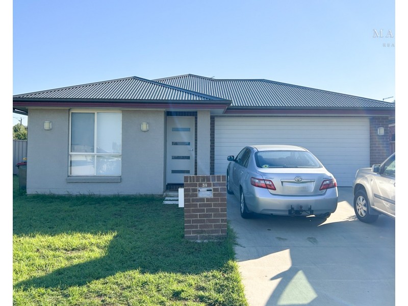 38 Messenger Avenue, Boorooma NSW 2650