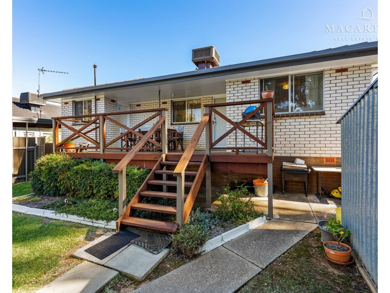 2 Walana Crescent, Kooringal NSW 2650