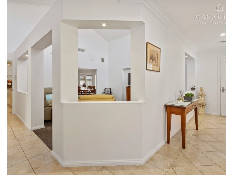 20 Yanko Crescent, Bourkelands NSW 2650