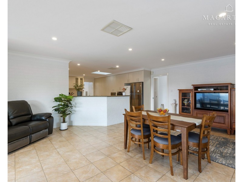 20 Yanko Crescent, Bourkelands NSW 2650