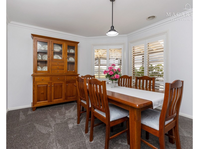 20 Yanko Crescent, Bourkelands NSW 2650