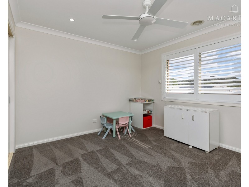 20 Yanko Crescent, Bourkelands NSW 2650