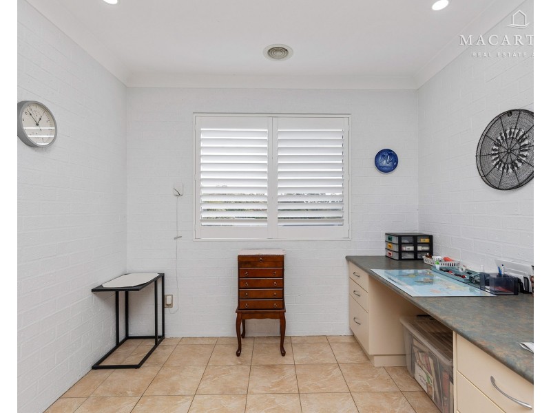 20 Yanko Crescent, Bourkelands NSW 2650
