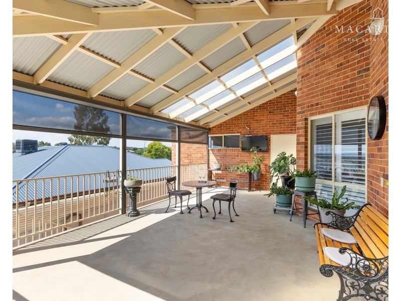 20 Yanko Crescent, Bourkelands NSW 2650