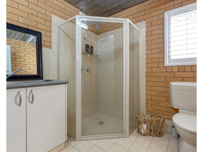 20 Yanko Crescent, Bourkelands NSW 2650