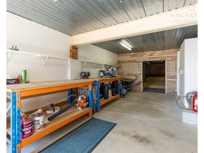 20 Yanko Crescent, Bourkelands NSW 2650