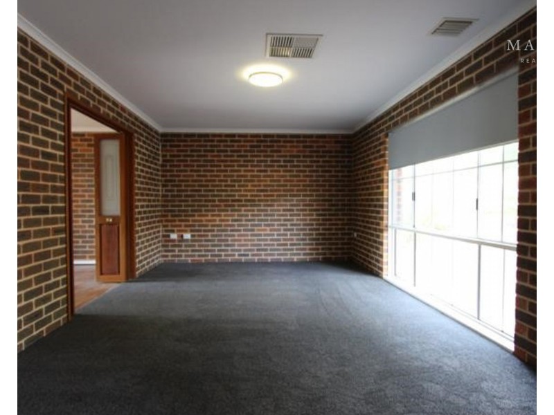 22 Missouri Avenue, Tolland NSW 2650