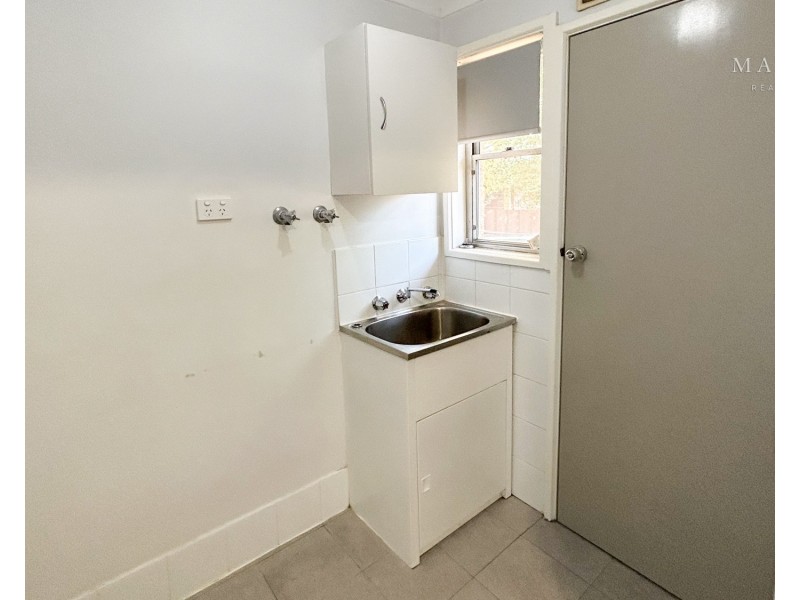 4/22 Lindsay Street, Turvey Park NSW 2650