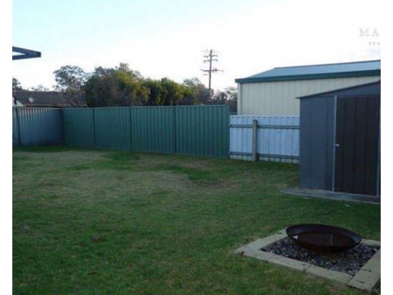 32 Manoora Avenue, Mount Austin NSW 2650