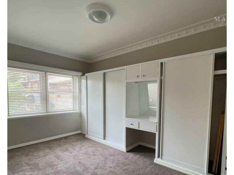 24 Croaker Street, Turvey Park NSW 2650