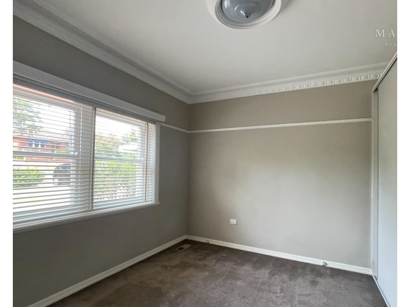 24 Croaker Street, Turvey Park NSW 2650