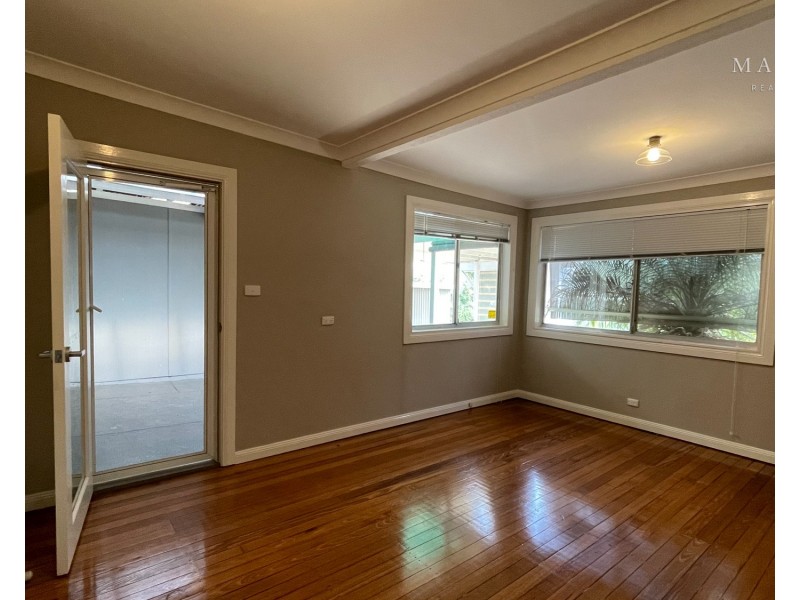 24 Croaker Street, Turvey Park NSW 2650