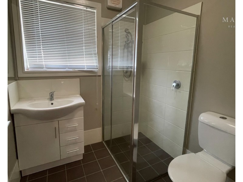 24 Croaker Street, Turvey Park NSW 2650